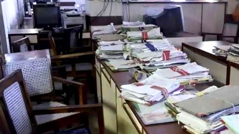 حکومت کا ہفتے کے دن کی چھٹی ختم کرنے پر غور