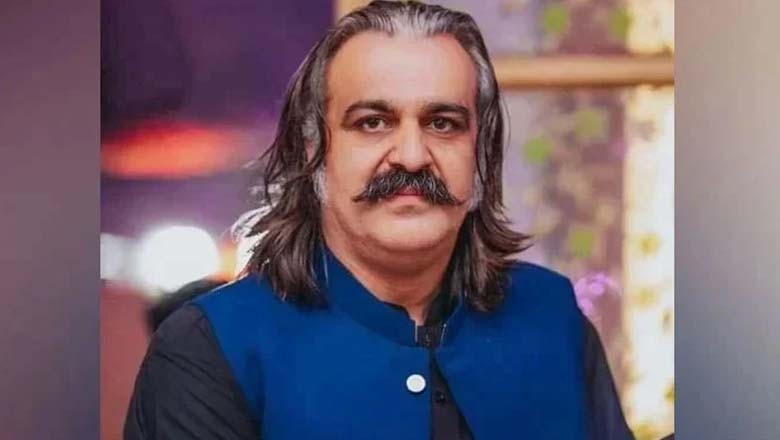 گورنر اپنی اوقات میں رہے، ورنہ سڑک پر پھینک دوں گا، علی امین گنڈا پور