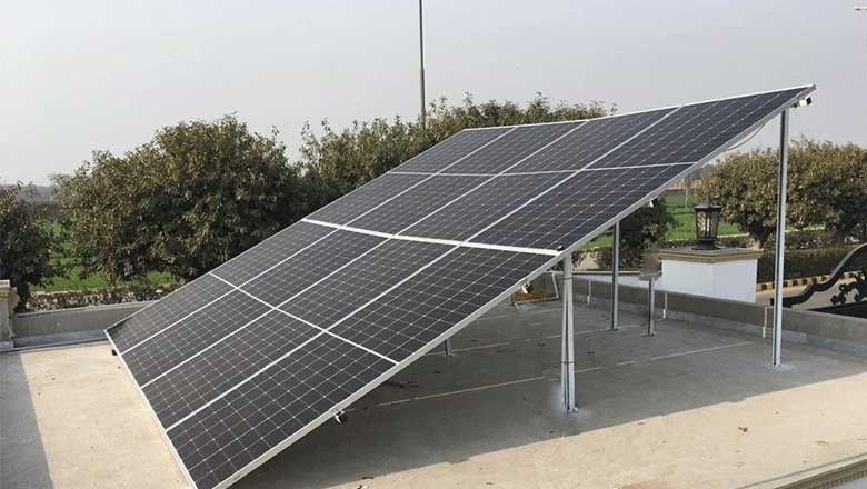 حکومت کا شہریوں کو مفت سولر اور آسان اقساط پر گھر دینے کا فیصلہ