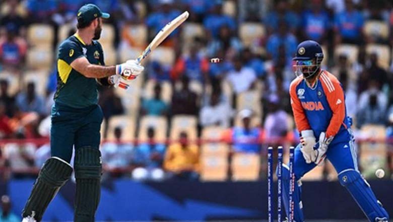 بھارت آسٹریلیا کو روند کر سیمی فائنل میں پہنچ گیا