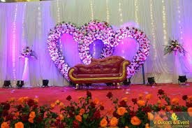 دلچسپ شادی، ہر مہمان کو دلہا دلہن کی طرف سے 2 لاکھ 22 ہزار روپے کے لفافے کا تحفہ