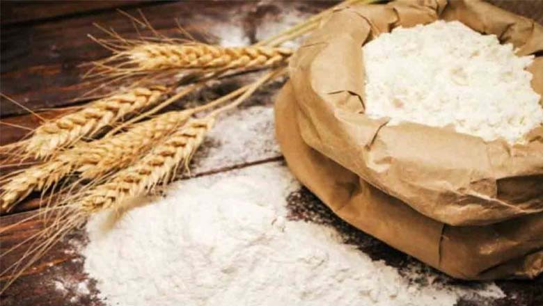 مہنگائی کے ستائے عوام کیلیے بُری خبر، آٹا فی کلو مزید مہنگا