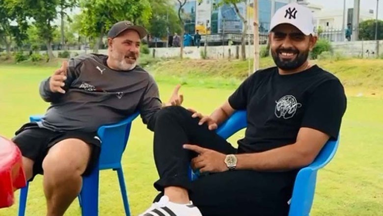 بابر اعظم ورلڈ کلاس کھلاڑی ہے اور جلد بھرپور کم بیک کرے گا، آسٹریلوی کوچ