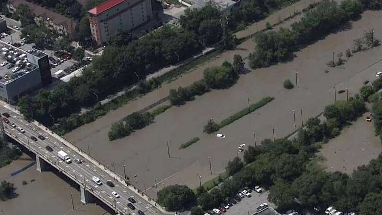ٹورنٹو میں بارشوں کا 83 سالہ ریکارڈ ٹوٹ گیا، سڑکیں تالاب بن گئیں