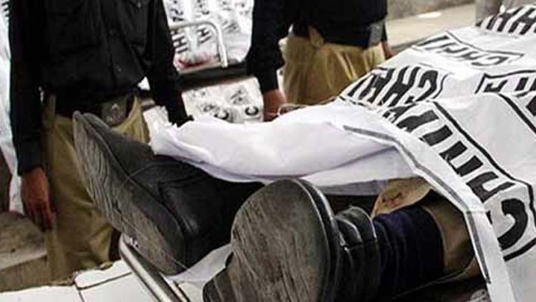 کراچی میں 25 سالہ حافظ قرآن پولیس اہلکار قتل، ملزمان رائفل چھین کر فرار