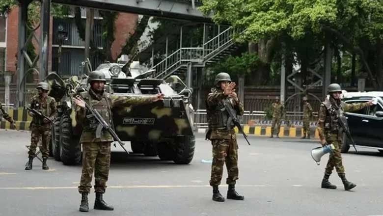 بنگلادیش میں حالات انتہائی کشیدہ، فوج کو دیکھتے ہی گولی مارنے کا حکم