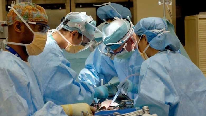 امریکا میں کینسر کے مریض کا کامیاب ٹرانسپلانٹ، آواز لوٹ آئی