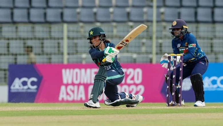 ویمنز ایشیا کپ: سری لنکا نے سیمی فائنل میں پاکستان کو 3 وکٹوں سے ہرا دیا