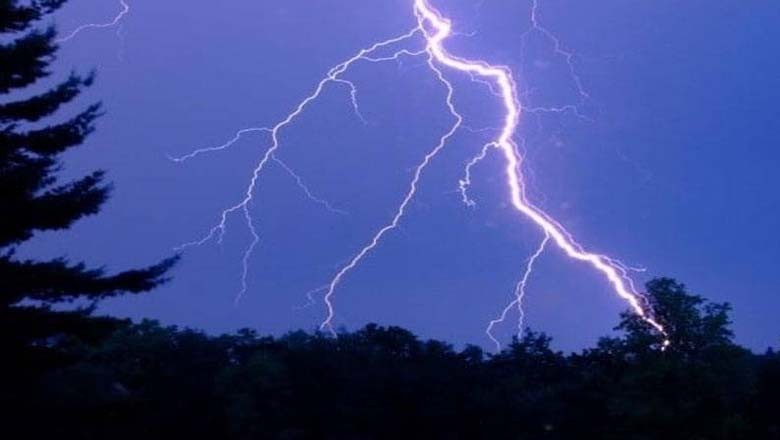 نگرپارکر کے گائوں میں آسمانی بجلی گرنے سے 6 افراد جاں بحق