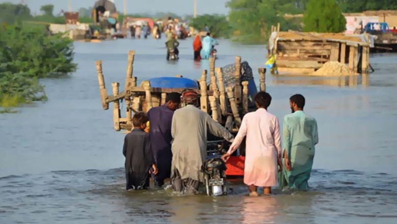 ملک کے مختلف شہروں میں بارشوں کے باعث سیلابی صورتحال