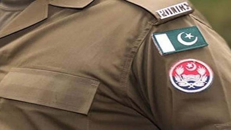 شیخوپورہ میں حاملہ خاتون پر پولیس اہلکار کا تشدد، نومولود بچی جان سے گئی