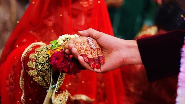 دلہن شادی کے اگلے ہی روز ڈھائی لاکھ کیش، تین تولے سونا اور قیمتی اشیا لے کر فرار