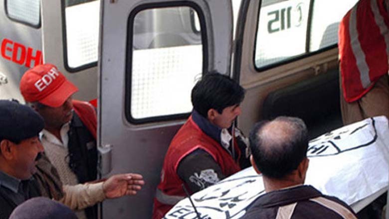 کراچی: تیز رفتار بس نے موٹرسائیکل سوار وکیل کو کچل ڈالا