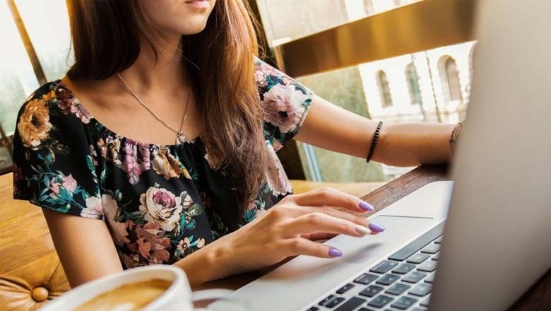 بنگلا دیشی طالبہ پوسٹ لائک کرنے پر بھارت سے ڈی پورٹ