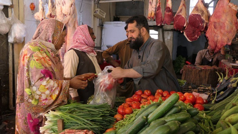 94 فیصد پاکستانی روزانہ اشیائے ضروریہ خریدنے سے قاصر