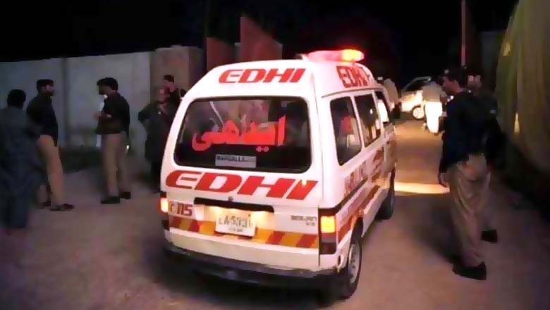 شہری کو لوٹنے والے دو ڈاکو عوام کے تشدد سے ہلاک