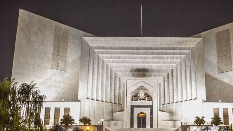 الیکشن کمیشن کا مخصوص نشستوں کے فیصلے پر عمل درآمد نہ کرنے پر سپریم کورٹ کا بڑا حکم