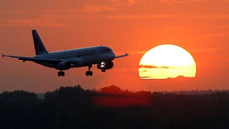 ملک میں جہازوں پر لیزر لائٹ مارنے کا معاملہ خطرناک ہو گیا