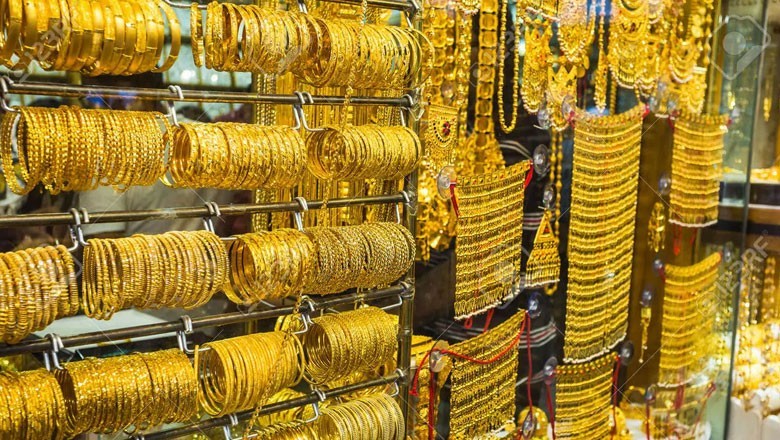 سونے کی فی تولہ قیمت ایک اور ریکارڈ بلند ترین سطح پر پہنچ گئی