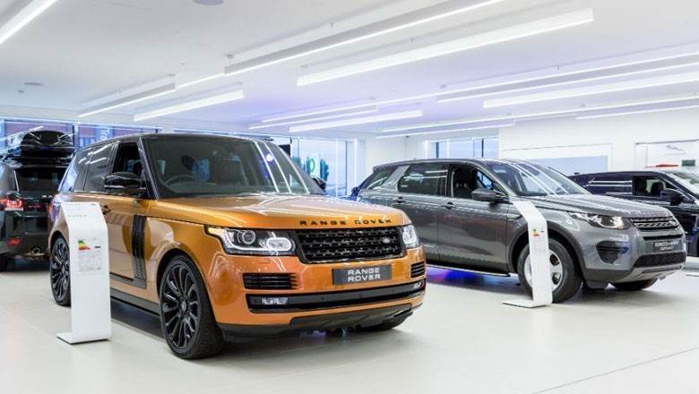 پنجاب حکومت کا سرکاری افسران کیلیے 600 ملین کی جدید گاڑیاں خریدنے کا فیصلہ