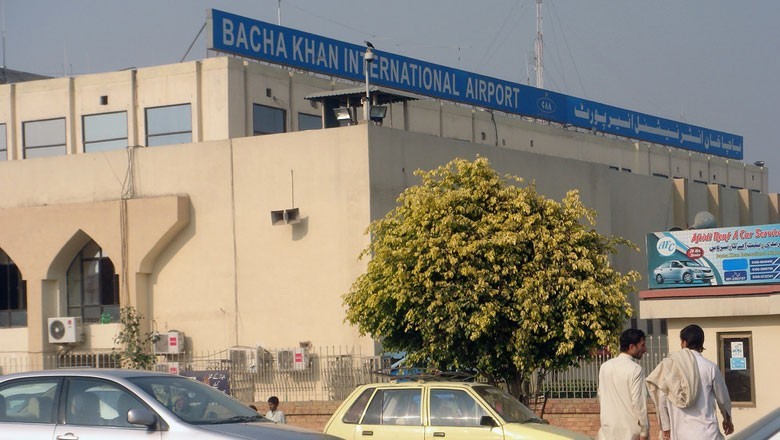 باچا خان ایئرپورٹ 22 اکتوبر تک کیلیے بند، پروازیں منسوخ
