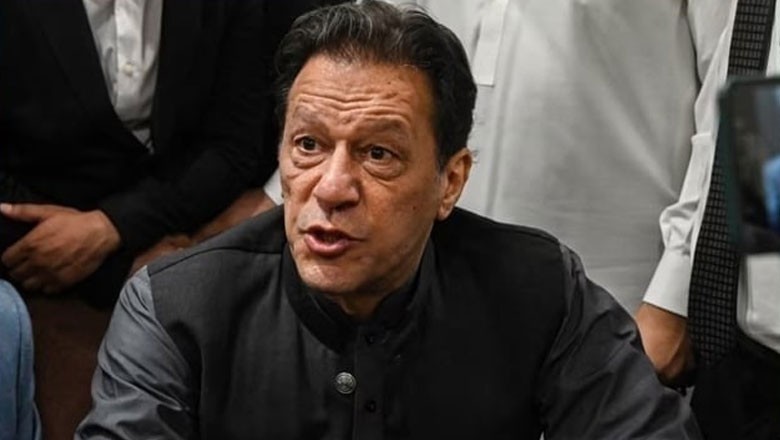 احتجاج ناکام ہونے پر عمران خان پارٹی قیادت پر برس پڑے