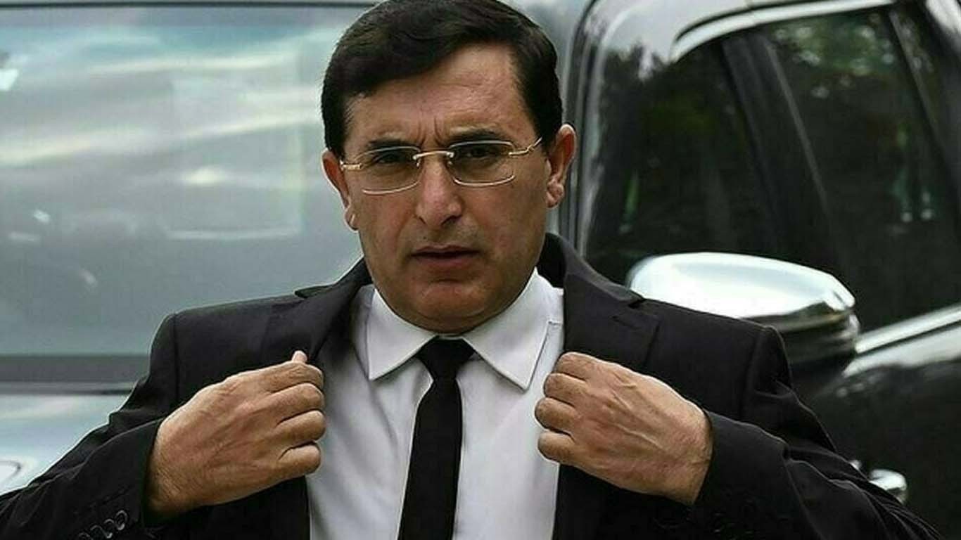 تحریک انصاف کے دو سینیٹرز کا حکومت کی حمایت کا فیصلہ