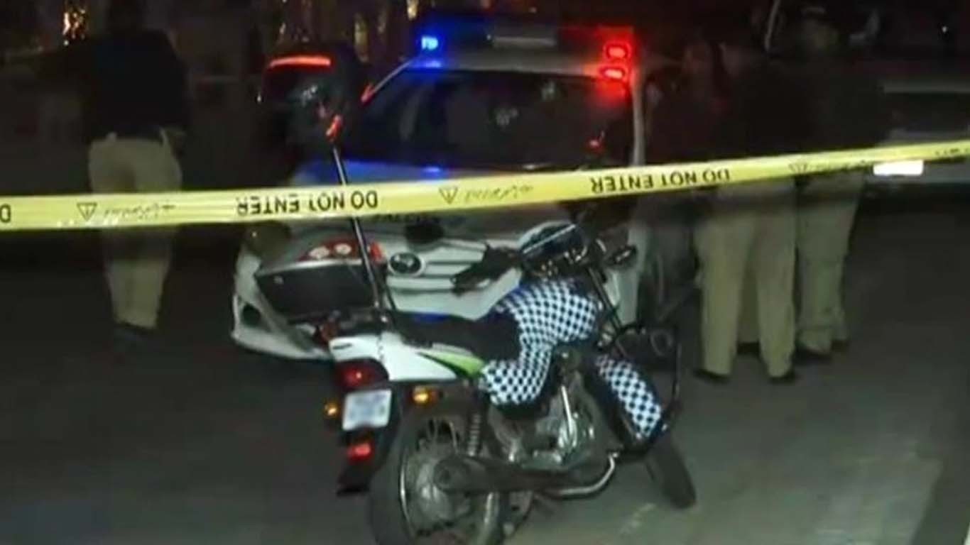 بیٹی کے علاج کے لیے بیوی کے زیورات بیچنے والا شخص ڈاکوں کے ہاتھوں قتل