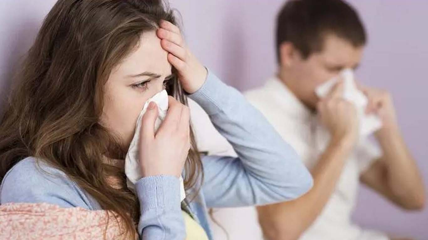 موسم کی تبدیلی کے دوران کھانسی اور گلے کی  سوزش کا آسان علاج؟