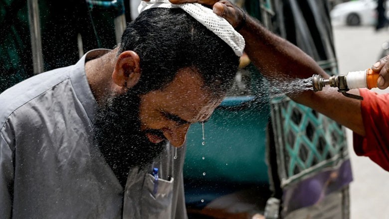 کراچی میں درجہ حرارت 42 ڈگری سینٹی گریڈ تک جانے کا امکان