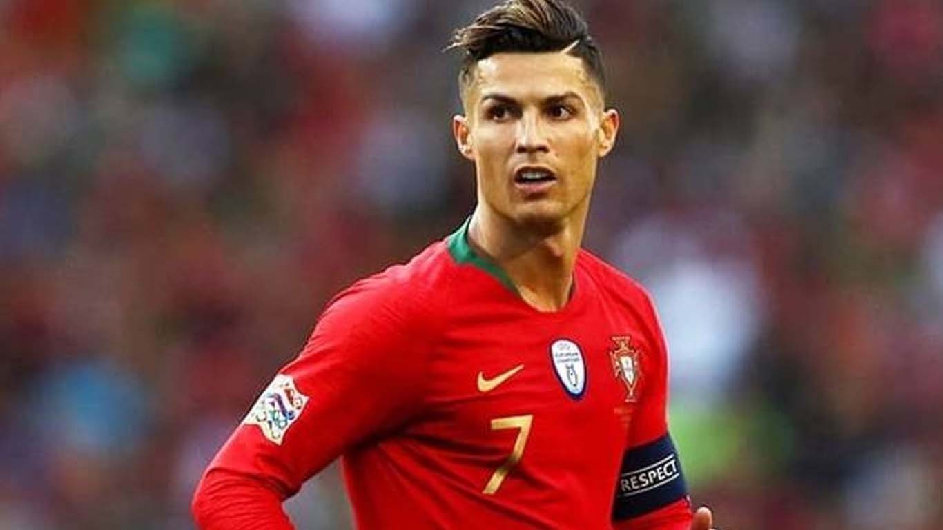 کرسٹیانو رونالڈو نے کمائی میں سب فٹبالرز کو پیچھے چھوڑ دیا