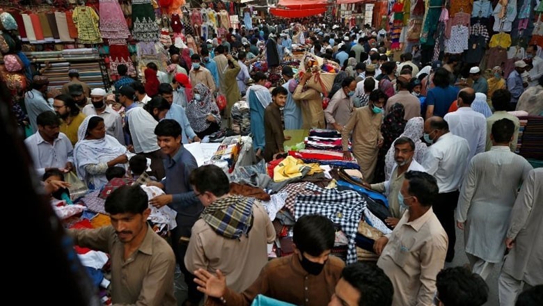 ’عالمی سطح پر پیٹرول کم‘ : تاجروں نے پیٹرولیم مصنوعات کی قیمتوں میں اضافے کو مسترد کردیا