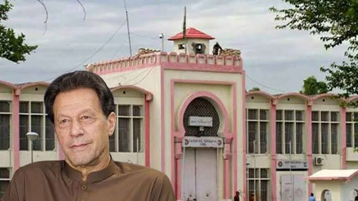 پی ٹی آئی نے قانونی جنگ جیت لی