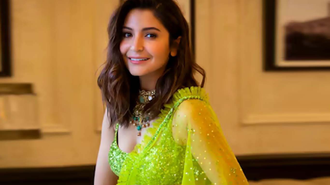 انوشکاشرما نے اپنے بیٹے ''اکے'' کی تصویر شیئر کردی