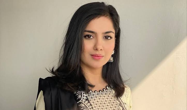 '6 فٹ 2 انچ قد' : طوبی انور نے جیون ساتھی کی خوبیاں بیان کردیں