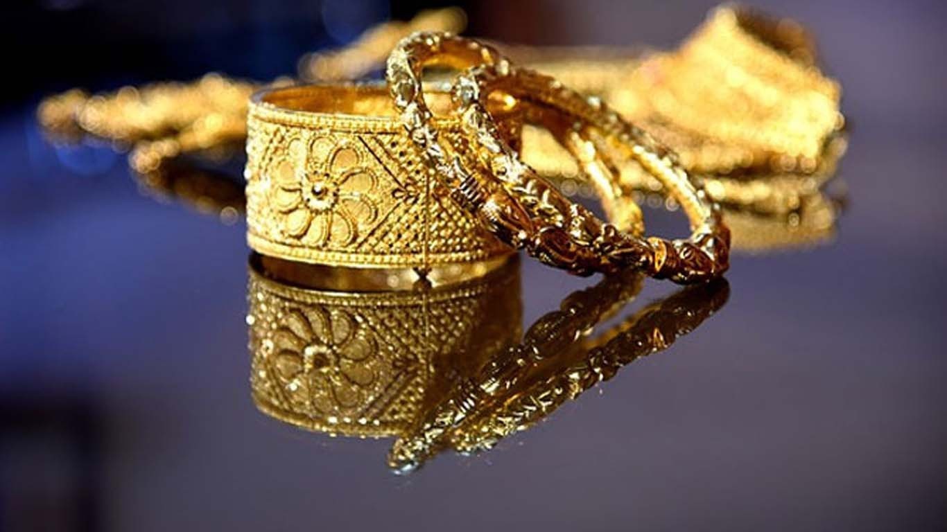 پاکستان میں سونا مزید سستا، فی تولہ کتنے کا ہوگیا؟