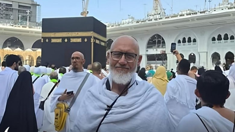 40 سال تک عیسائیت کی تعلیم دینے والے پادری نے اسلام قبول کرلیا