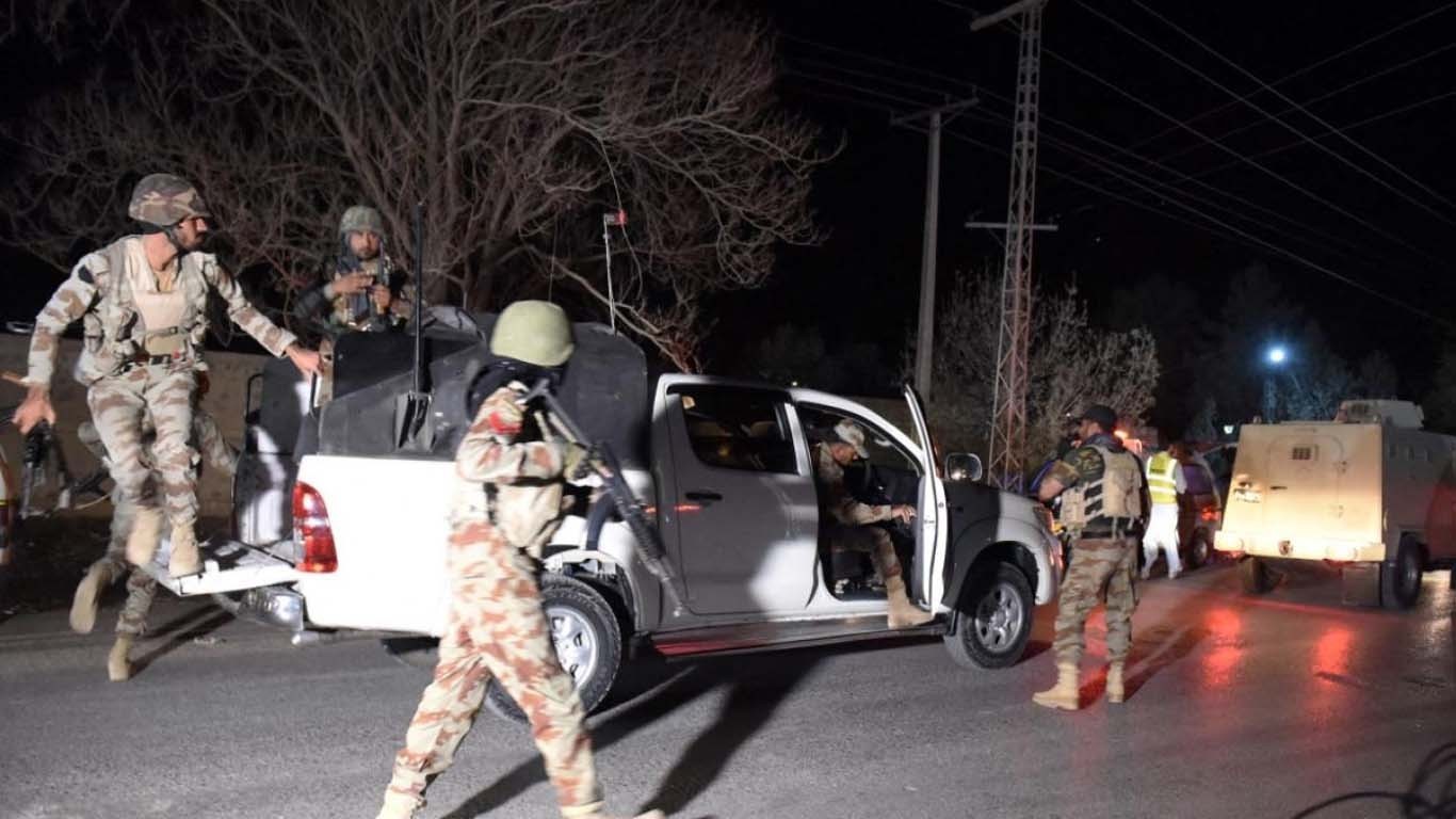 بنوں : مسلح افراد کا چیک پوسٹ پر قبضہ، 7 اہلکار اغواء کرلئے