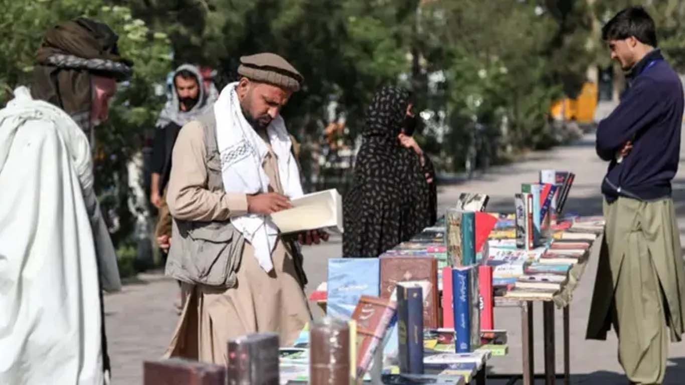 افغانستان کی طالبان حکومت نے بڑی پابندی عائد کردی