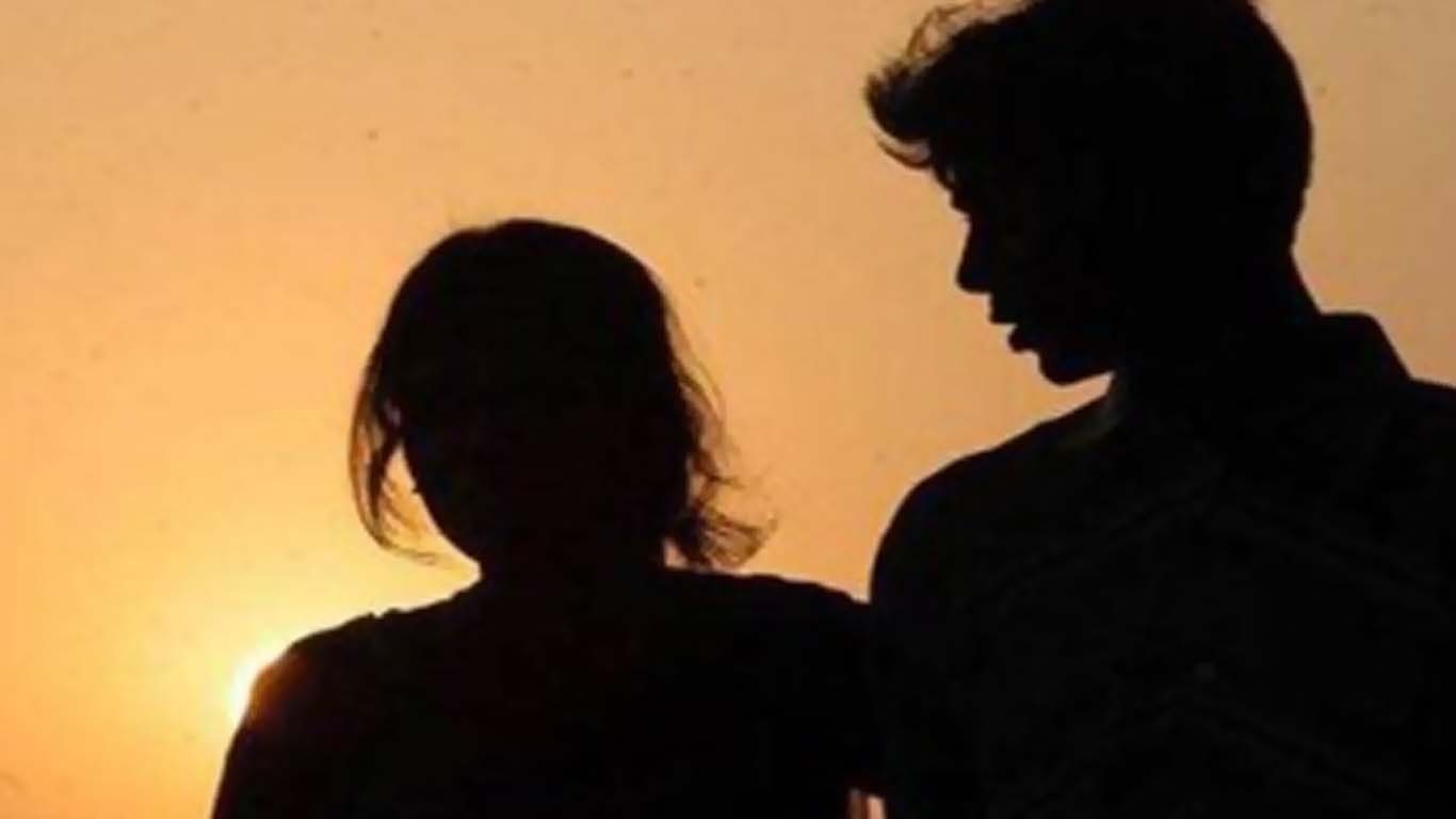 دوست سے بیوی کا ریپ کروا کے بلیک میل کرنیوالا  شخص گرفتار