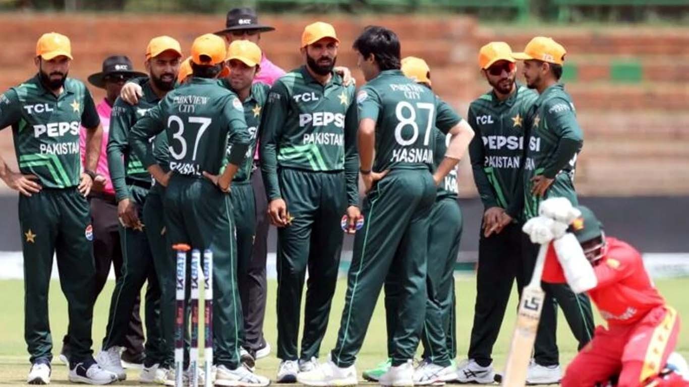 پہلا ون ڈے: زمبابوے نے پاکستان کو 80 رنز سے شکست دے دی