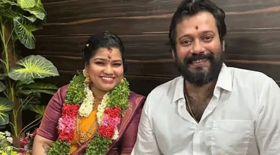 بھارتی اداکار نے سگی بھانجی شادی کرلی، اولاد کی آمد بھی جلد متوقع
