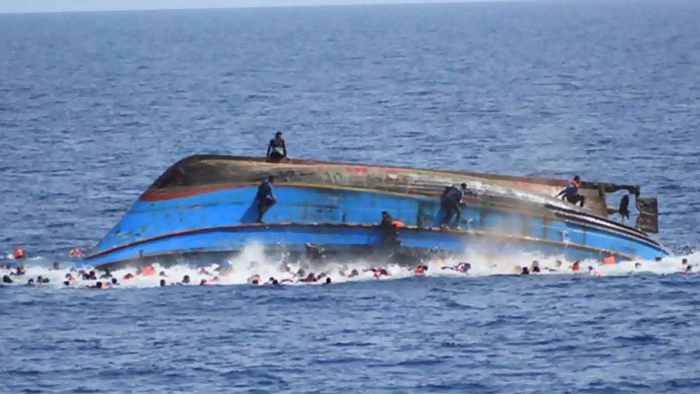 تارکین وطن کی کشتی ڈوبنے سے 9 افراد ہلاک، 6 لاپتہ
