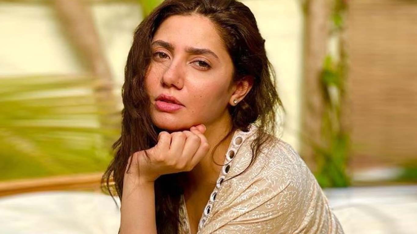 ماہرہ خان دوران انٹرویو آبدیدہ ہوگئیں