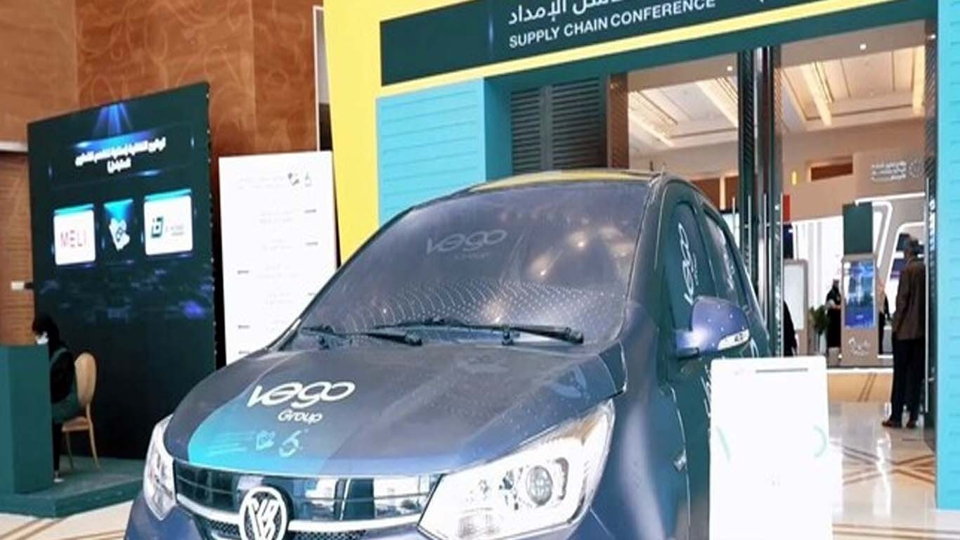 سعودی عرب میں شمسی توانائی سے چلنے والی پہلی گاڑی متعارف