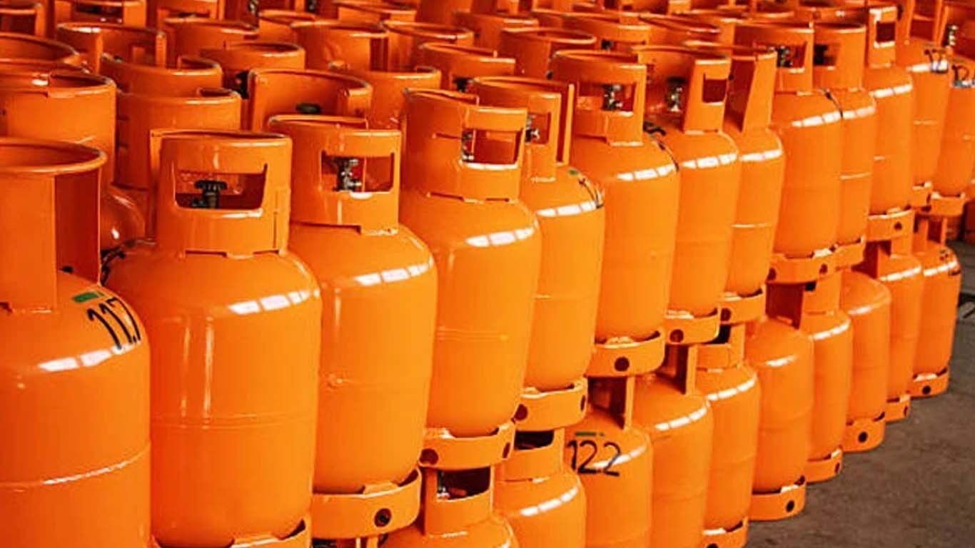 نئے سال کی آمد، ایل پی جی کی قیمت کم کردی گئی