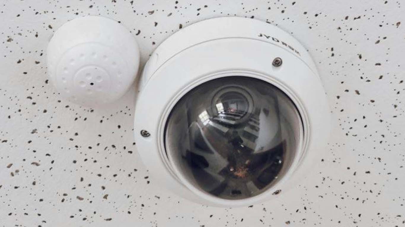 ہاسٹل کے باتھ روم میں طالبات کی نازیبا ویڈیوز کی ریکارڈنگ کا انکشاف