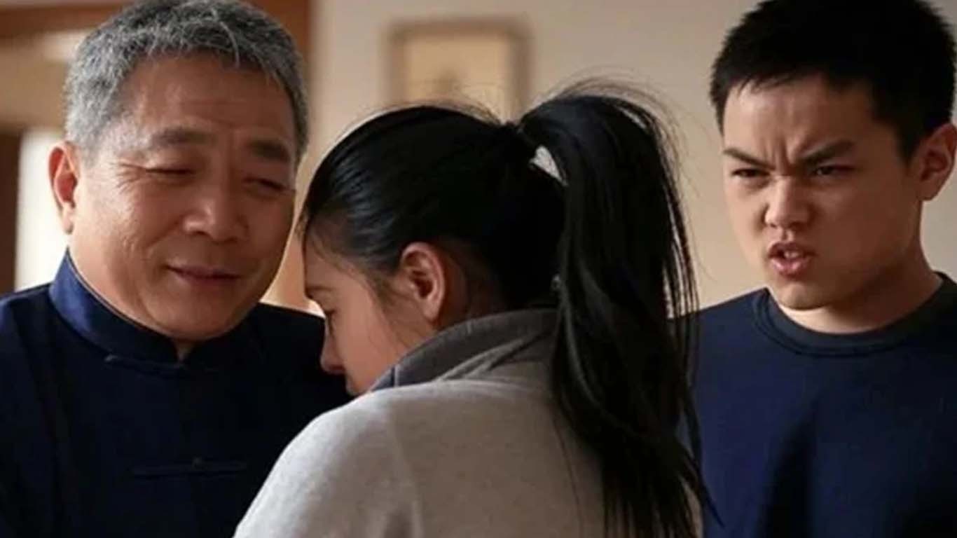 ہوس کا شکار 68 سالہ شخص نے بیٹے کی منگنی تڑوا کر بہو سے شادی کرلی