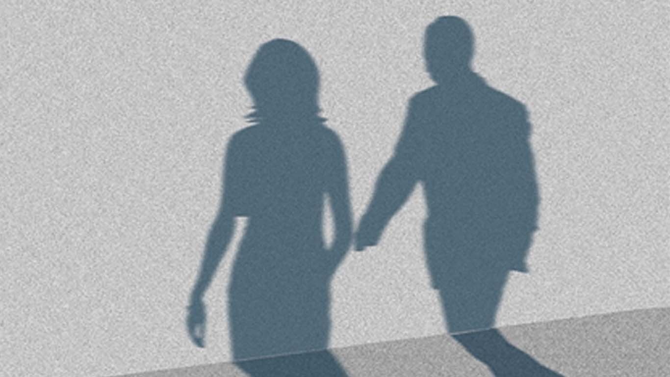 خاتون اپنے شوہر اور 6 بچوں کو چھوڑ کر بھکاری کیساتھ فرار