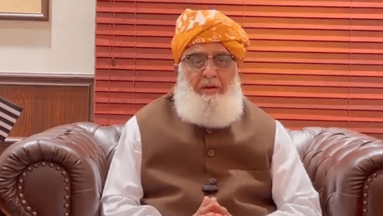 اسٹیبلشمنٹ کا رویہ اب بھی تبدیل نہیں ہوا بولیں گے تو شکایت ہوگی، فضل الرحمان